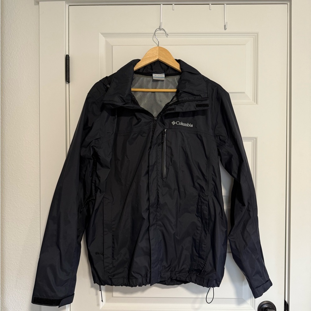 Columbia Men's Black Omni-tech Jacket